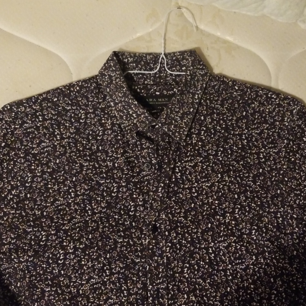 Zara Slim Fit Dark Floral Shirt (worn once)